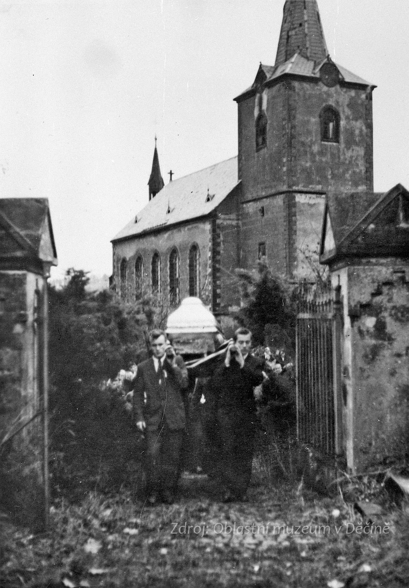 Huntířov, farní kostel sv. Jiří