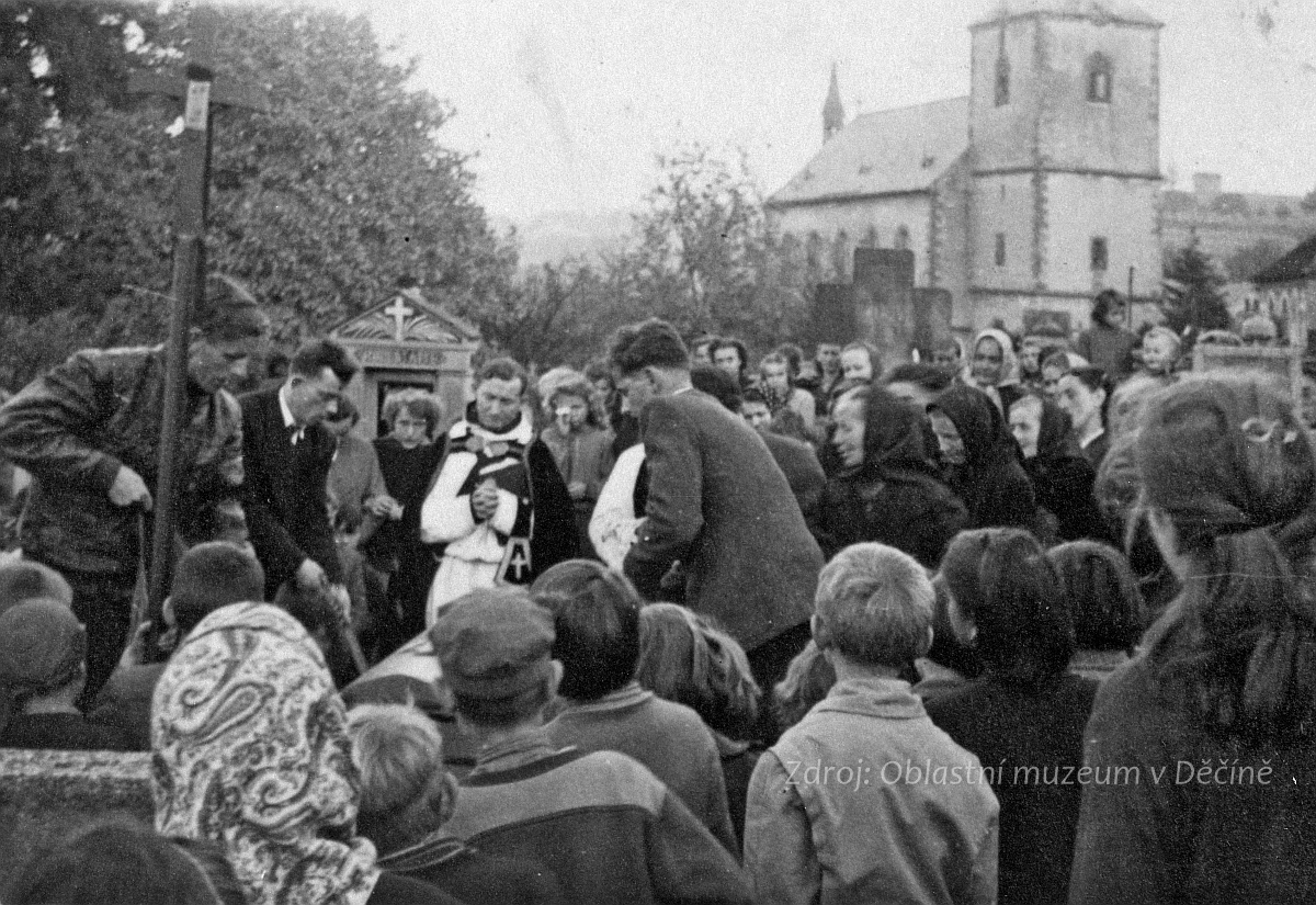 Huntířov, farní kostel sv. Jiří